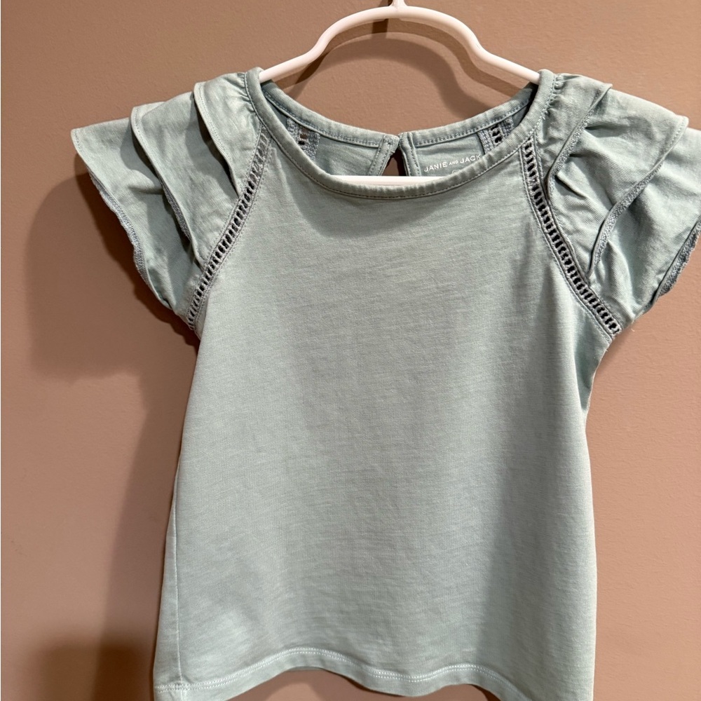 Janie and Jack girls mint ruffle sleeve top in excellent condition, size 6